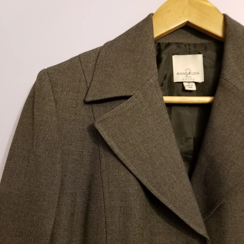 NWT Anne Klein 2-Piece Suit - Picture 4 of 9